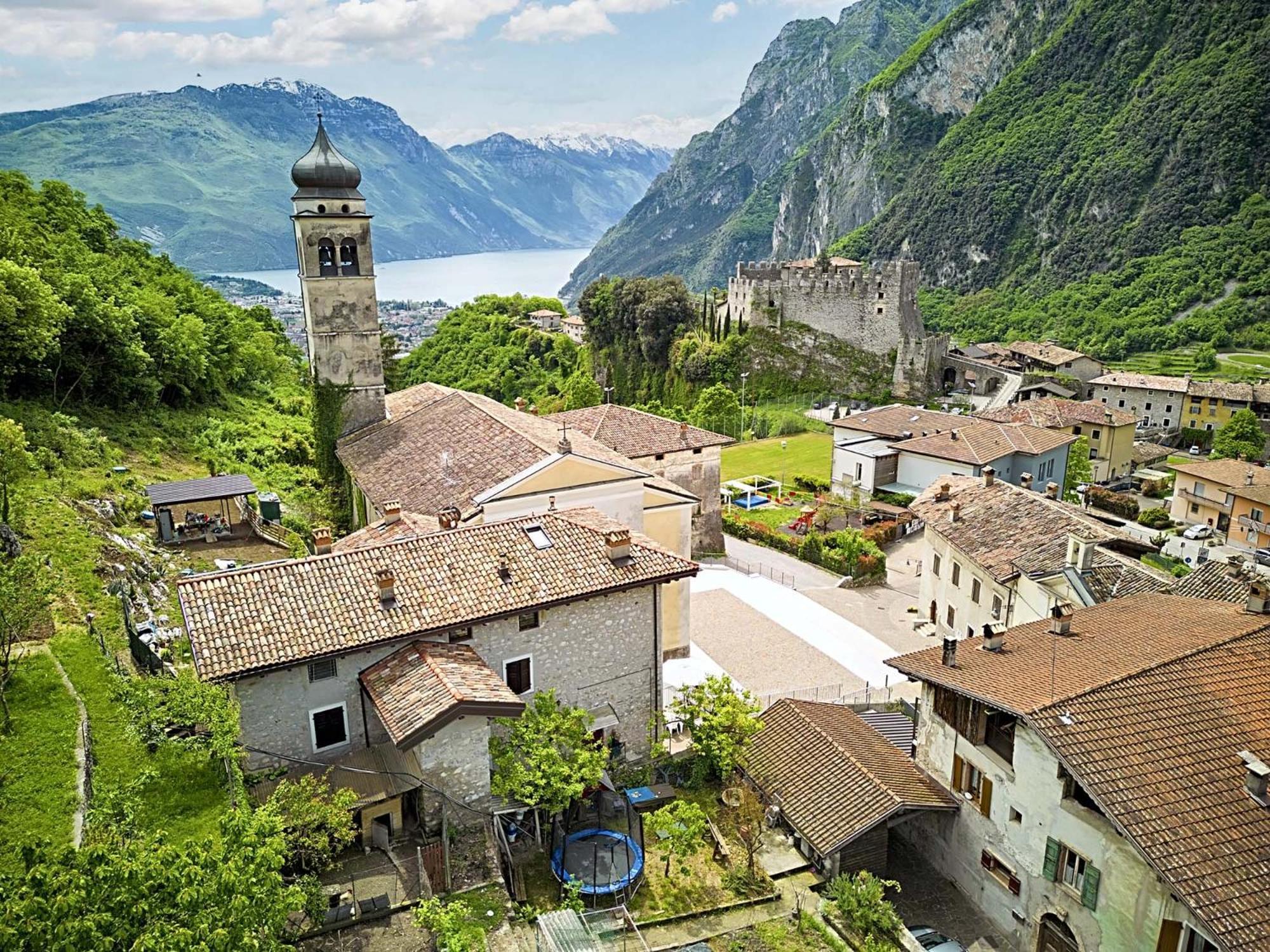 Appartamento Ania Vista Castello Tenno Exteriér fotografie